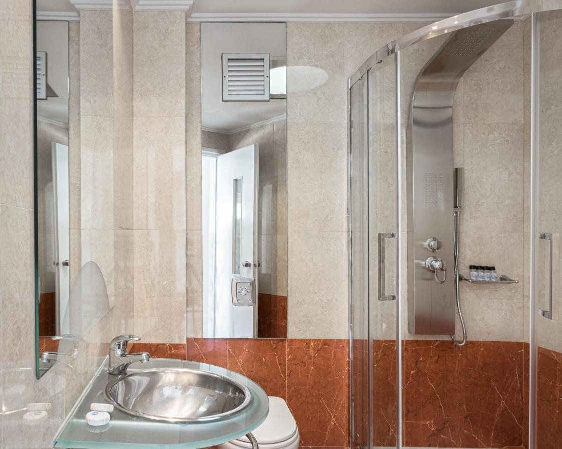 Kreoli Suites Glyfada Athens Exterior photo
